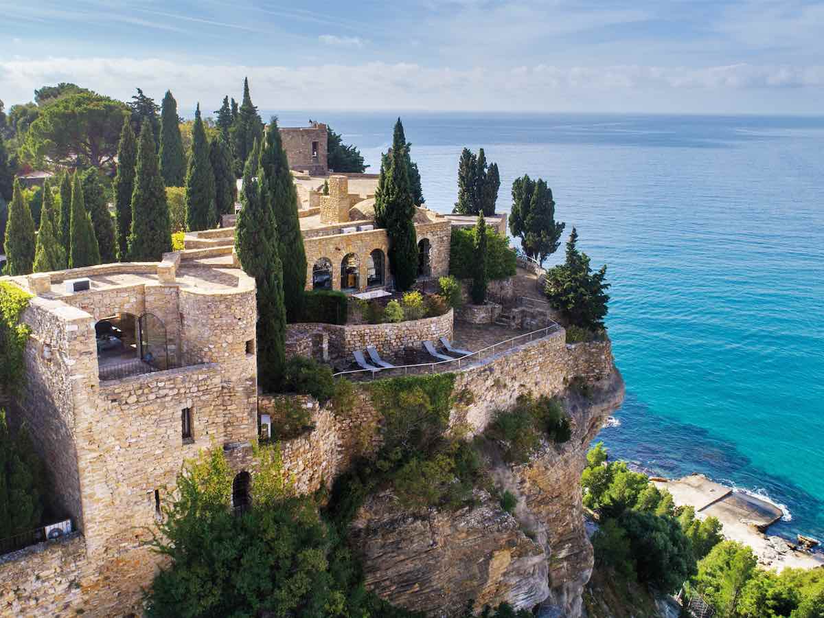 Best hotels in Cassis France: Luxury, boutique &amp; beyond (+ map)